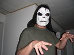 Stefan mit Annettes Theatermaske